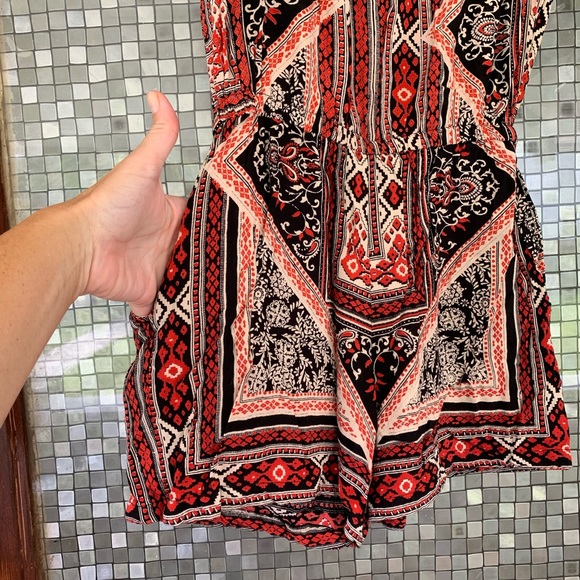 Strapless Romper (with pockets) - Picture 2 of 3